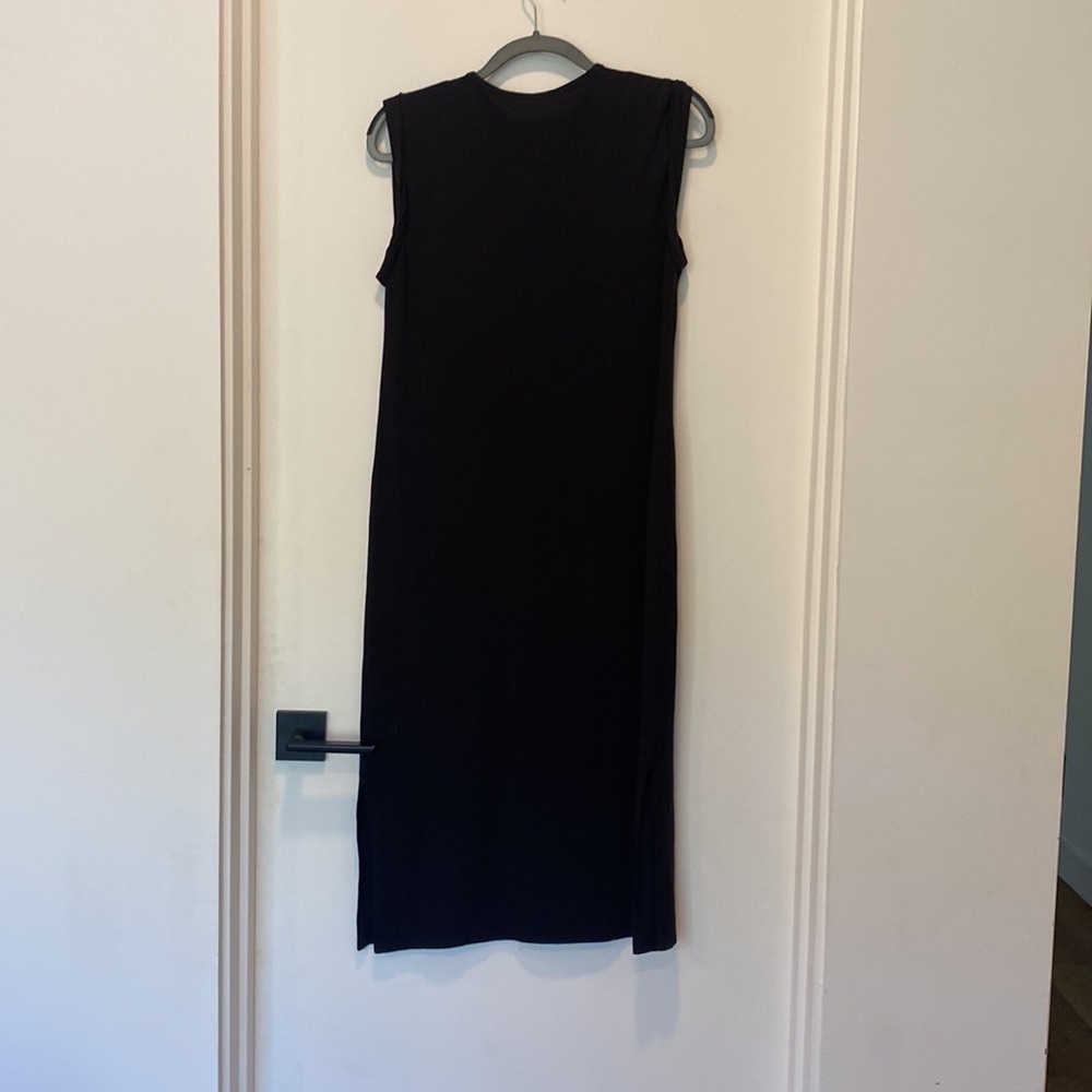 Theory Black Muscle Tee Dress in stretch cotton Size Medium - Picture 8 of 8